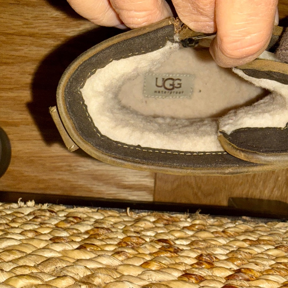 Ugg Ashbury Boot - image 10